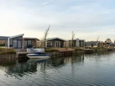 Resort De Kraaijenbergse Plassen